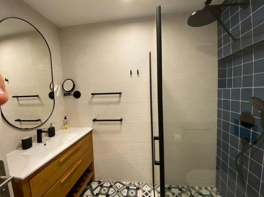 Stylish & Modern 1 Bedroom Suite On Frontline Of Playa Del Duque Costa Adeje  Eksteriør bilde