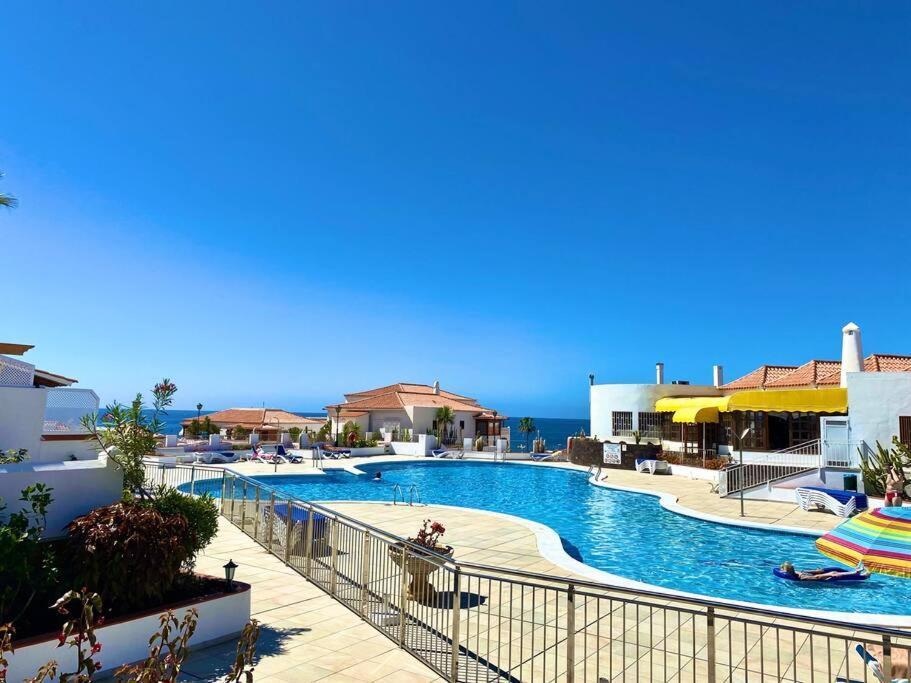 Stylish & Modern 1 Bedroom Suite On Frontline Of Playa Del Duque Costa Adeje  Eksteriør bilde